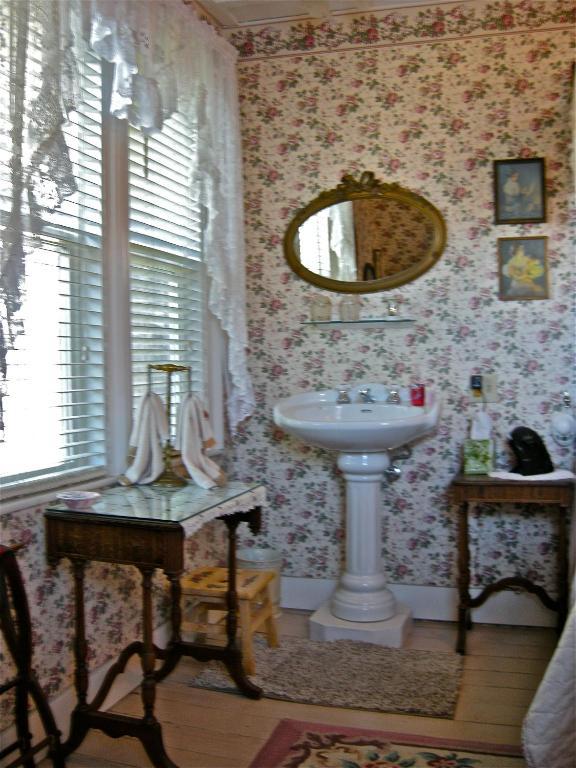 The Old Tower House Bed & Breakfast North Bend Rom bilde