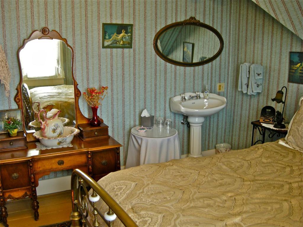 The Old Tower House Bed & Breakfast North Bend Rom bilde