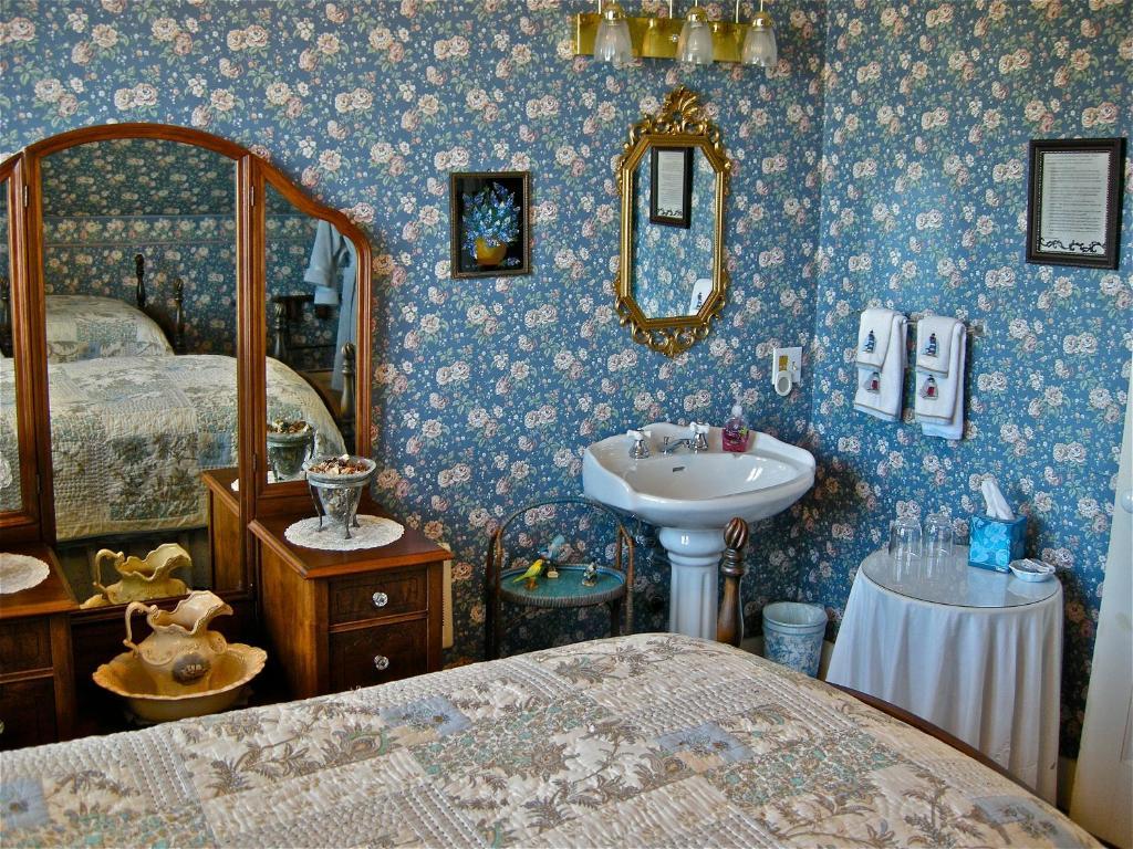 The Old Tower House Bed & Breakfast North Bend Eksteriør bilde